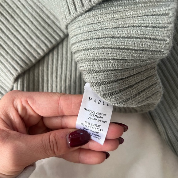 Mable | Cropped Sweater - Picture 6 of 7